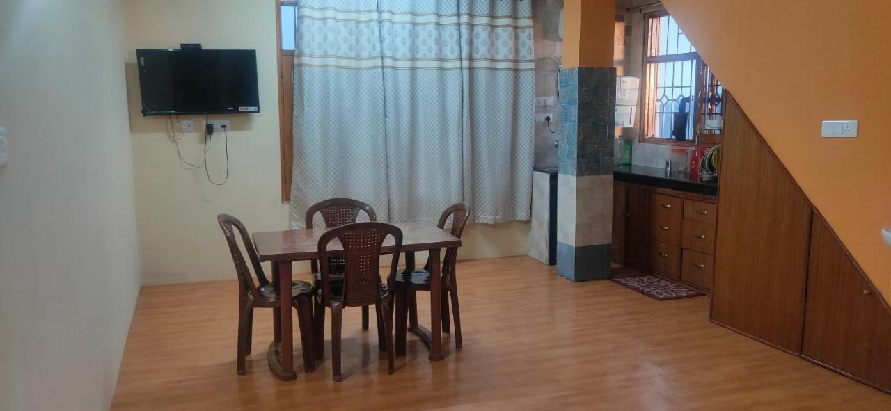 Thakur Apartment Shimla Luaran gambar