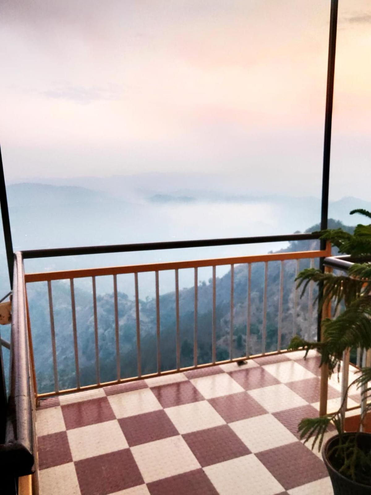 Thakur Apartment Shimla Luaran gambar